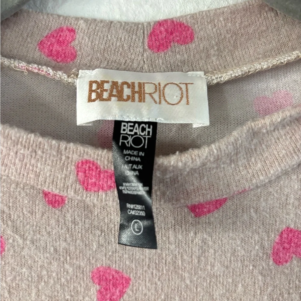BEACH RIOT Dylan Sweatshirt in Taupe Heart
Color: Taupe Heart - Picture 3 of 7
